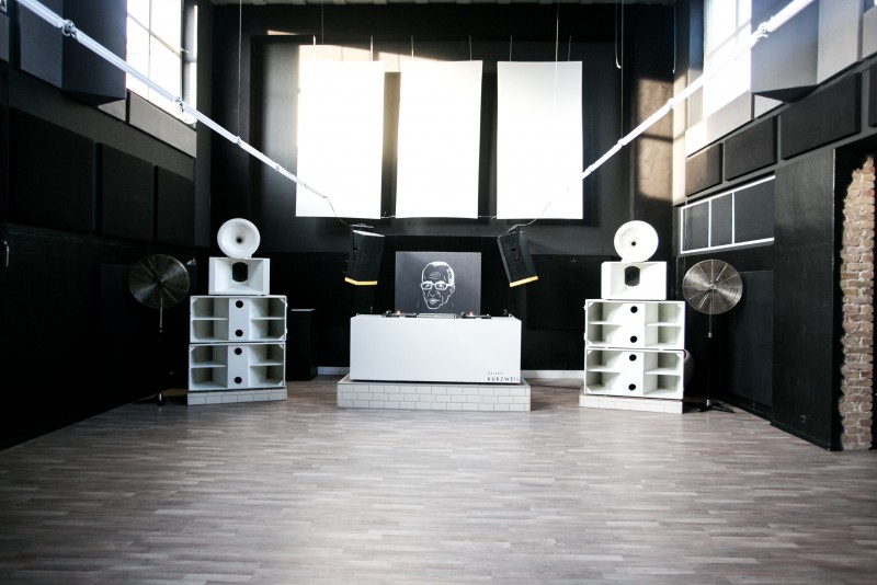 Alper Sepik Und Juan Gravalos Galerie Kurzweil Wir Sind Bereit 